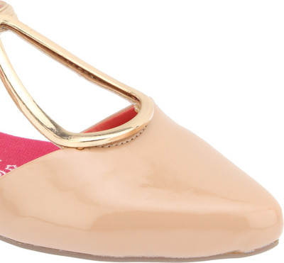 

Catwalk Women GOLD Flats