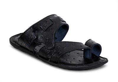 

Get Glamr Men Black Sandals