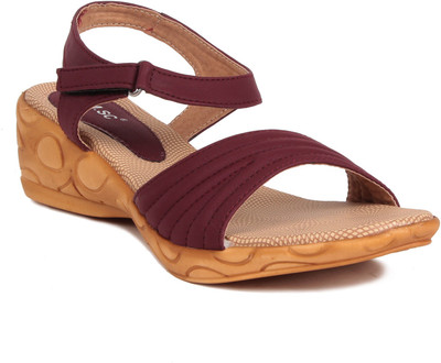 

MSC Women Maroon Heels