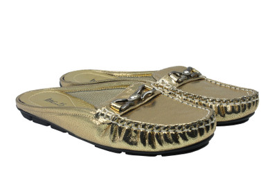 

Inc.5 Women GOLD Clogs