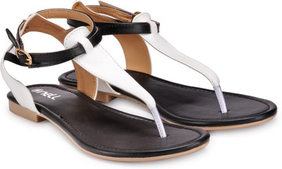 

Nell Women White Flats