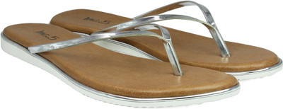 

Inc.5 Women SILVER Flats