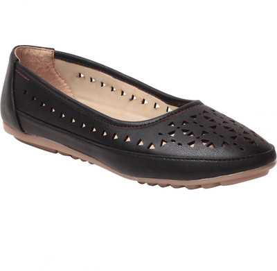 

MSC Women Black Flats