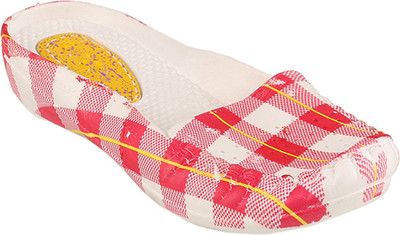 

Go India Store Women Red Flats