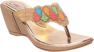 

MSC Women Gold Heels