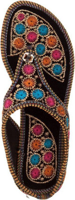

Footrendz Women Multicolor Flats