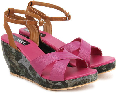 

Nell Women Pink Wedges