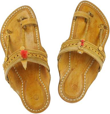 eKolhapuri Men Yellow Sandals
