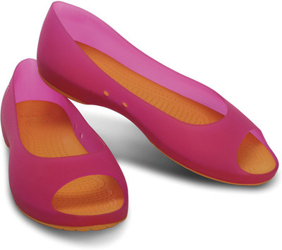 

Crocs Women Pink Flats