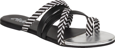 

Chalk Studio Women Black Flats