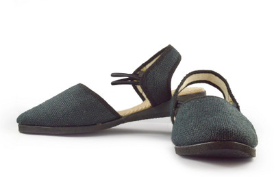 

LIPAX Women Black Flats
