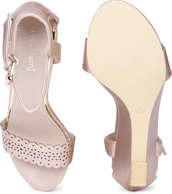 Dressberry Women Gold Heels