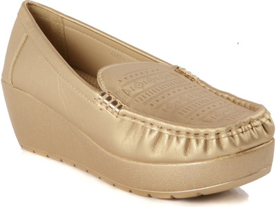 

Flat n Heels Women GOLD Wedges