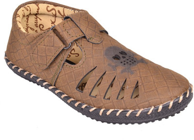 

Trilokani Boys Sports Sandals, Olive