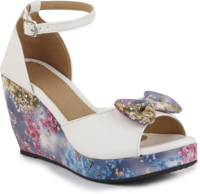 

Digni Women White Wedges