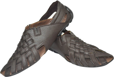 

Strive Men Brown Casual