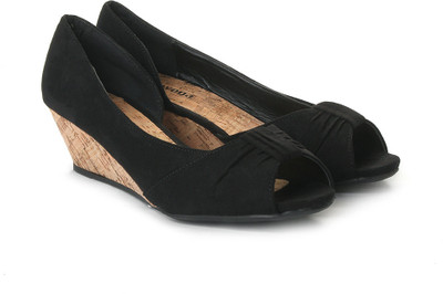 

Solovoga Women Black Wedges