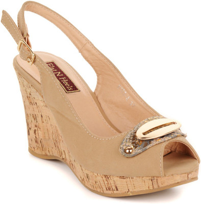

Flat n Heels Women Khaki Wedges