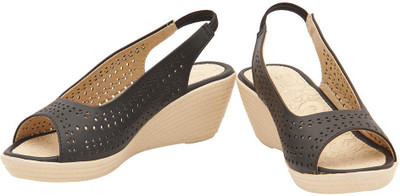 

Rare Women Black Wedges