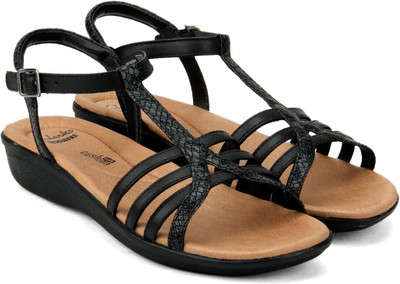 

Clarks Women Black Leather Wedges