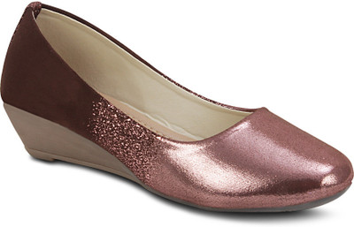 60% OFF on Get Glamr Designer Women Brown Wedges 60% OFF on Get Glamr Designer Women Brown Wedges