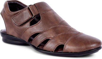 

Peponi Men Brown Casual