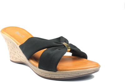 

Inc.5 Women BLACK Wedges