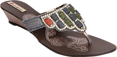 Indulgence Women AntiqueGold Wedges