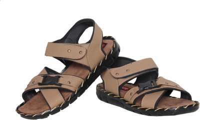 

Azzaro Black Men Beige Casual