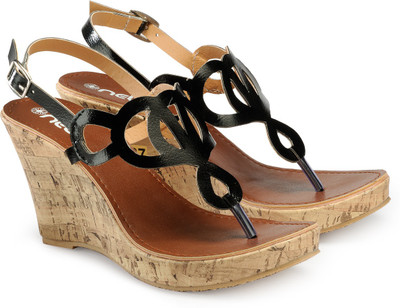 

Nell Women Black Wedges