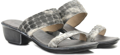 

Lavie Women Grey Flats