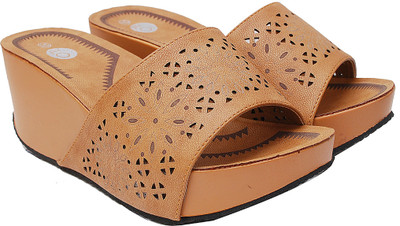 

Ilo Women KHAKI Wedges