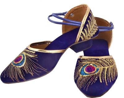 Rangmor Women Black Heels