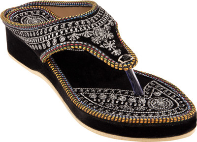 

Royal Collection Women Black Wedges