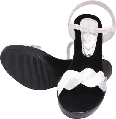 Lily Women Black Heels
