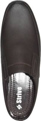 Strive Men Black Sandals