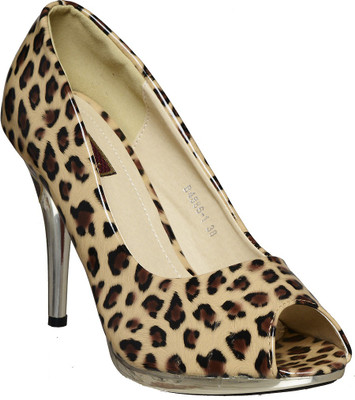

Flat n Heels Women BEIGE Heels