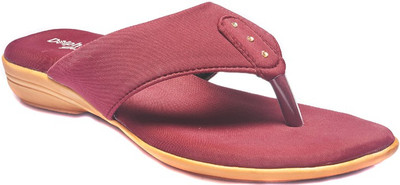 

Dolphin Miles Women Maroon Flats