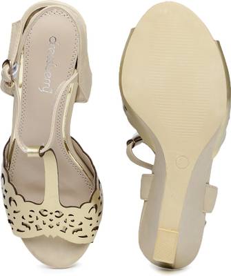 Dressberry Women Gold Heels