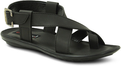 

Get Glamr Men Black Casual