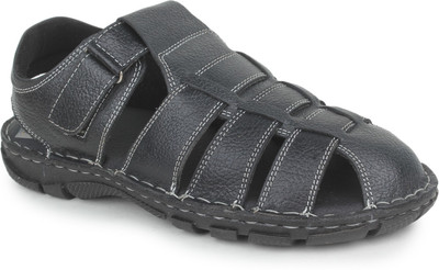 

Jackboot Men Black Flats
