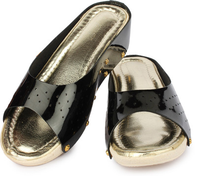 

Moonwalk Women Black Wedges