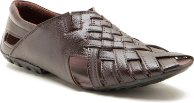 

Iroo Men Brown Sandals