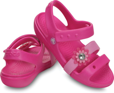

Crocs Girls Sports Sandals, Neon magenta/carnation