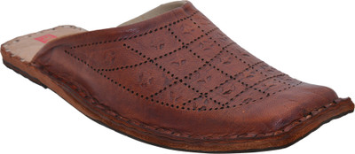 

Footrendz Men Tan Flats