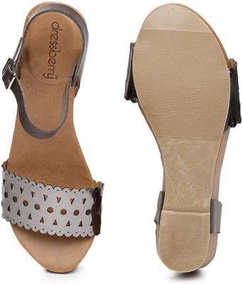 Dressberry Women Black Heels