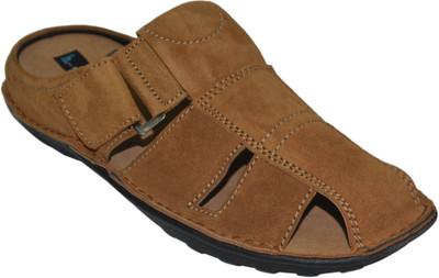

Human Steps Men Chekku Clogs