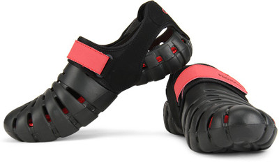 

Provogue Men Black, Red Casual