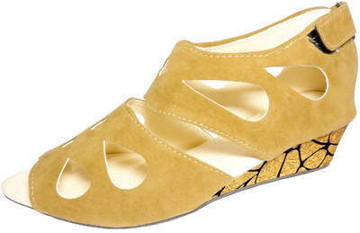 VAGON Women TAN Wedges