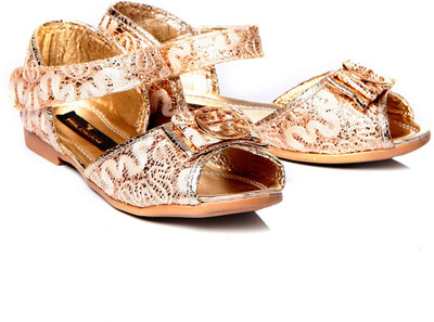 

Trilokani Girls Sports Sandals, Golden